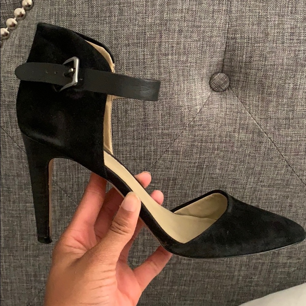 BP Heels - Picture 2 of 2